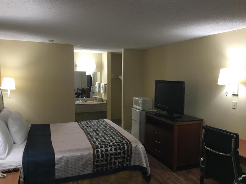 King Room image 3