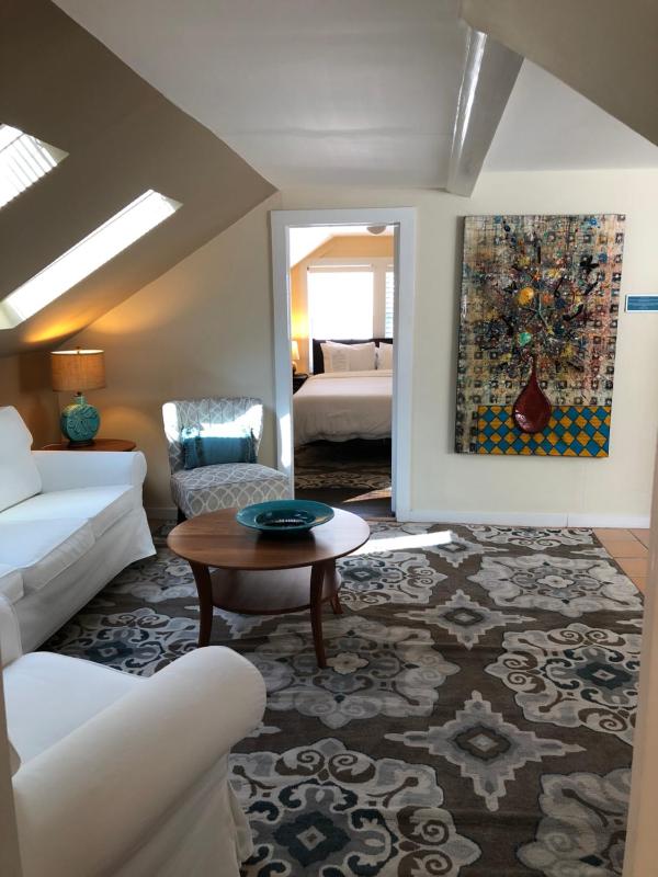 L'Habitation Guesthouse- Adult Exclusive - image 3