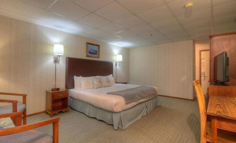 King Room image 2