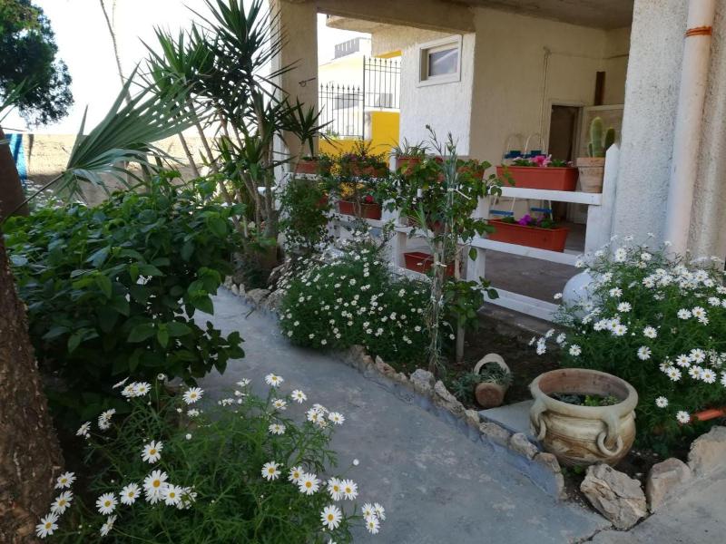 Two-Bedroom House image 4