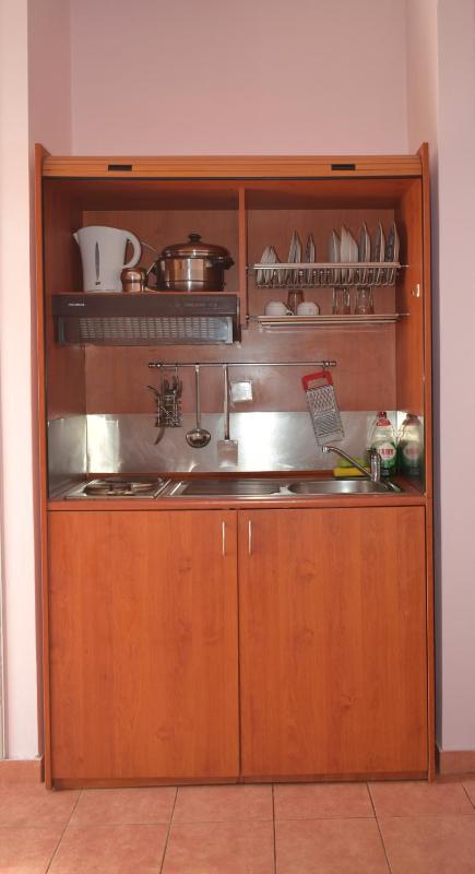 Studio (3 Adults) image 1