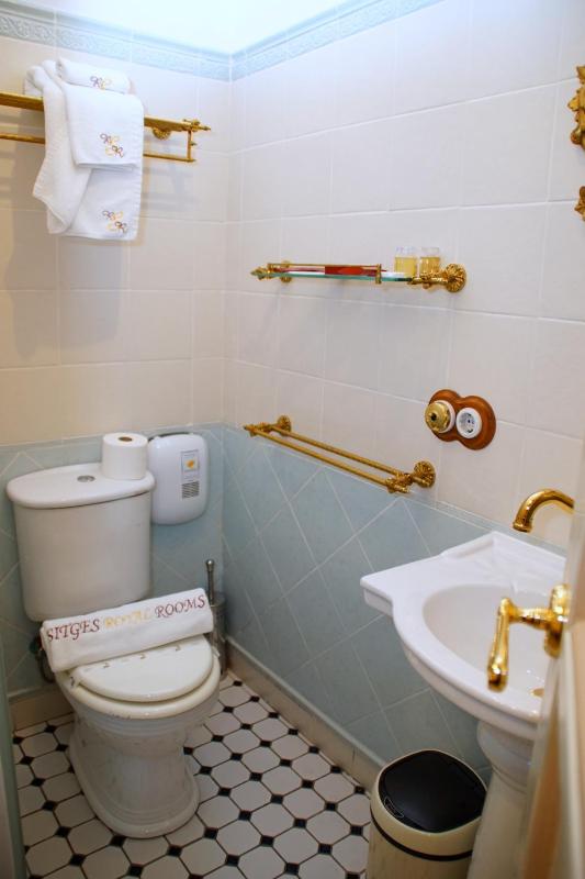 Standard Single Room image 4