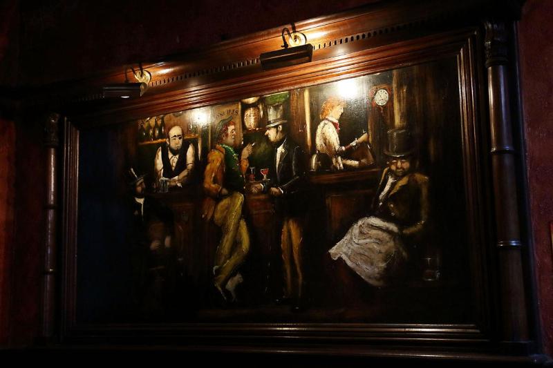 O'Neills Victorian Pub & Townhouse - image 13