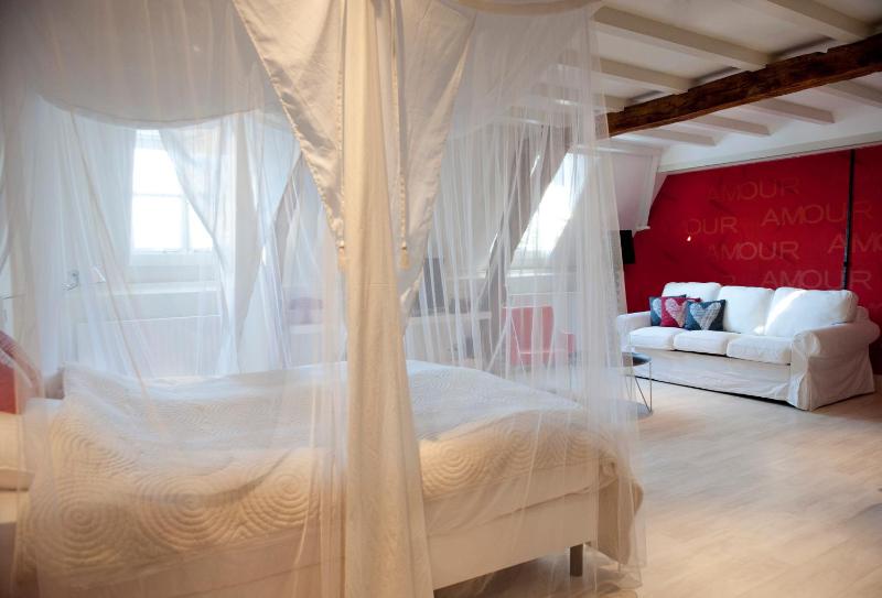 Suite image 2