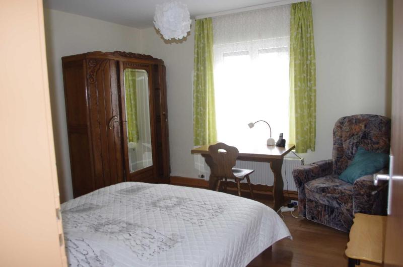 One-Bedroom Apartment image 3