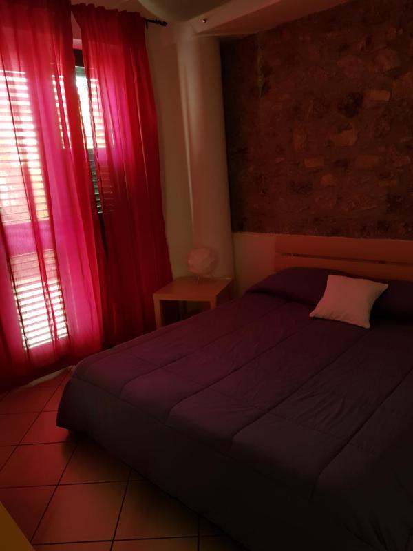 Double Room image 3