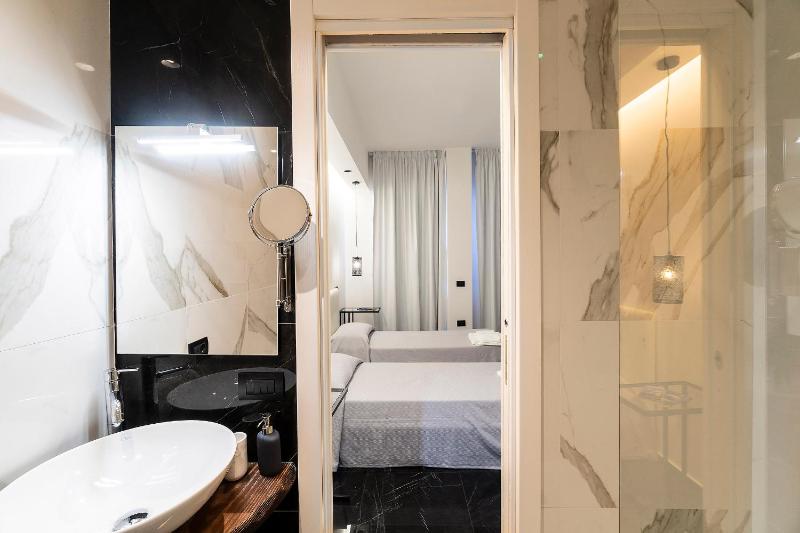 Superior Double or Twin Room image 3