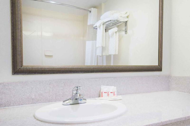 Double Room with Two Double Beds - Non-Smoking image 2