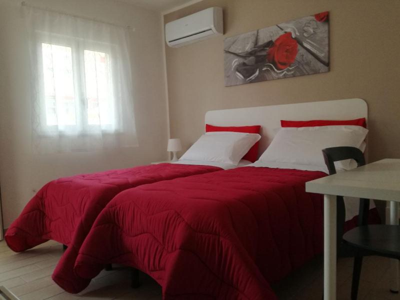 Deluxe Twin Room image 3
