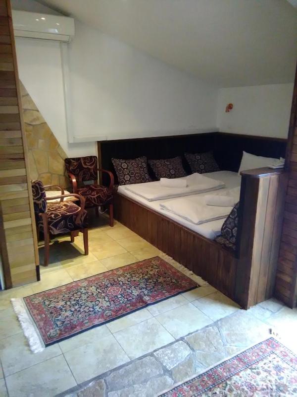 Double Room with Terrace image 3