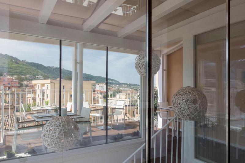 Townhouse Tropea - image 3