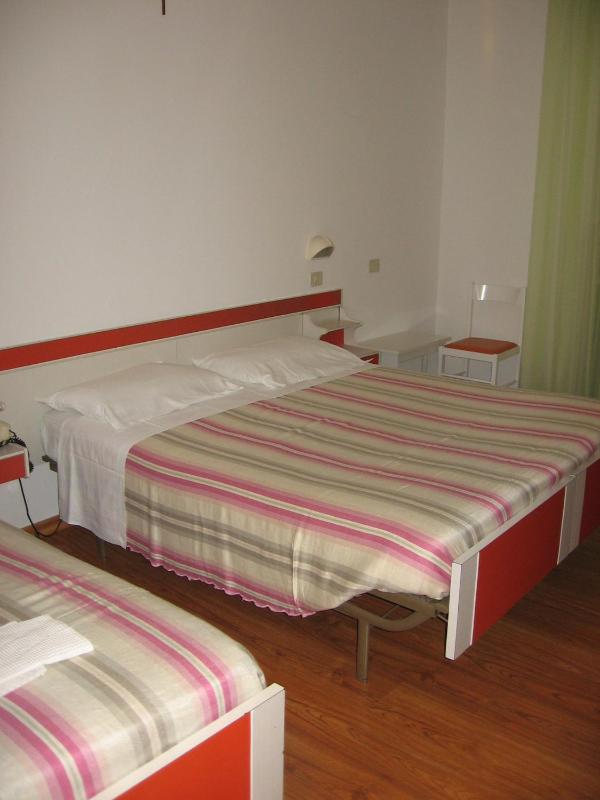 Triple Room image 2