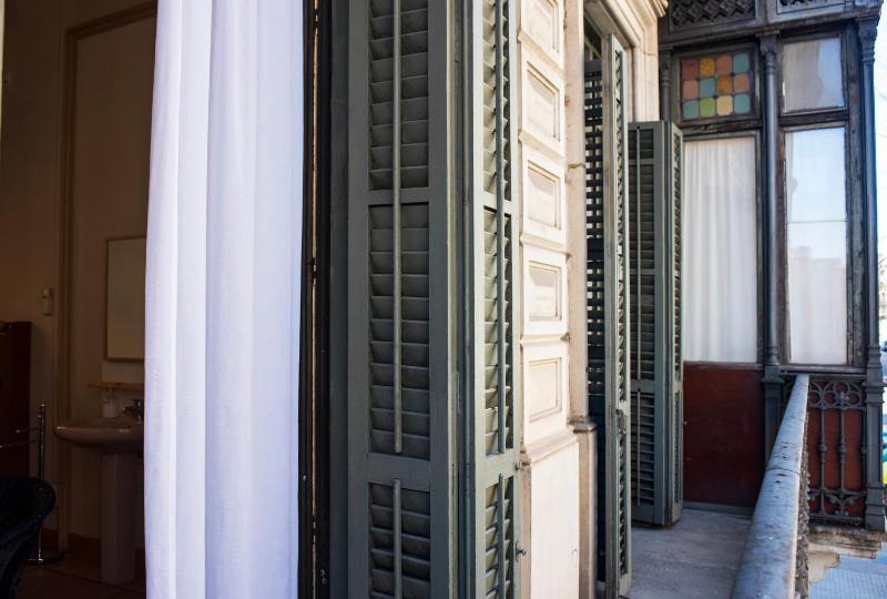 Double or Twin Room with Balcony and Shared Bathroom image 4