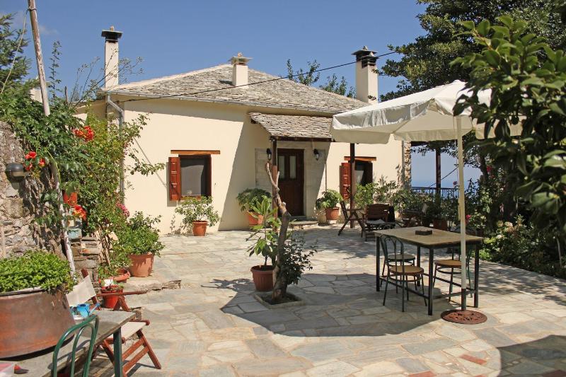 Three-Bedroom House image 1