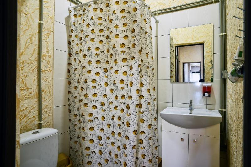 One-Bedroom Apartment image 1