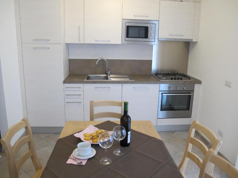One-Bedroom Apartment image 1