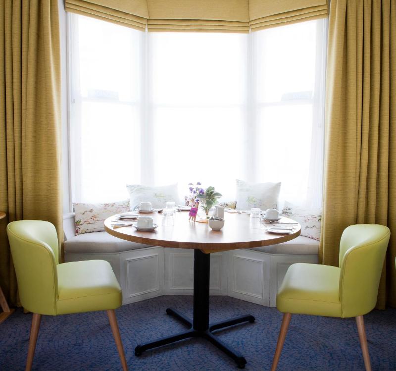 Sea Spray Hotel - image 14