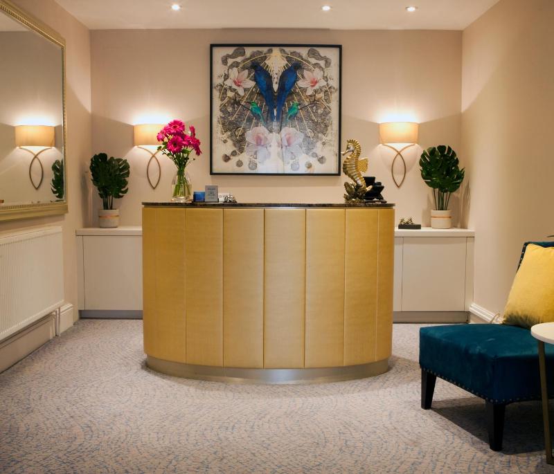 Sea Spray Hotel - image 1