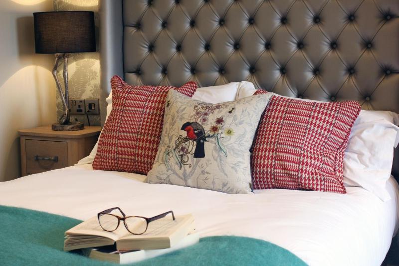 Executive Double Room- County  image 2