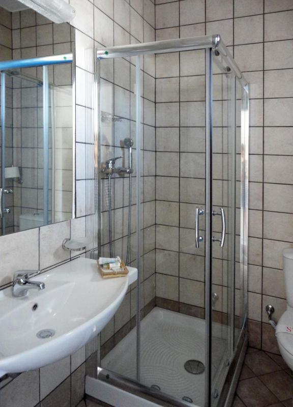 Double Room with Direct Sea View image 3