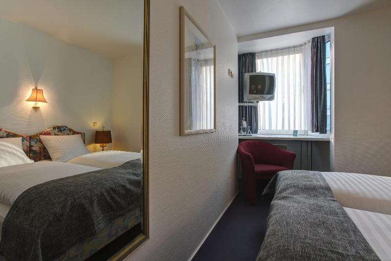 Comfort Room, 1 Double Bed image 1