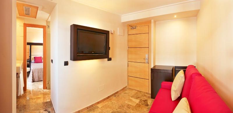 Junior Suite image 2