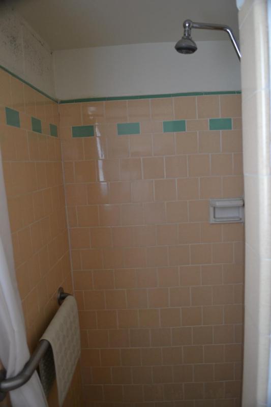Deluxe King Room image 2