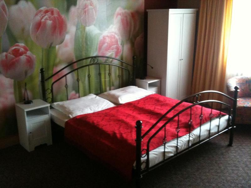 Double or Twin Room image 3