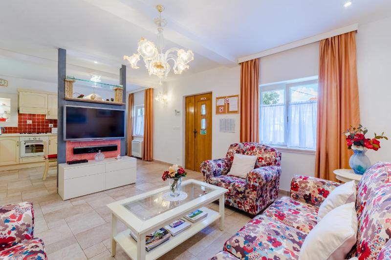Apartments Villa Camellia - Adults Only - image 40