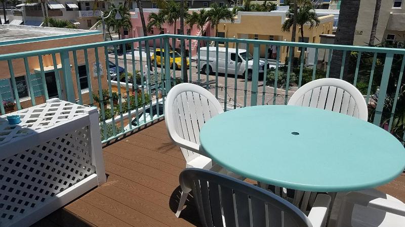 Atlantic Sands Beach Suites - image 22