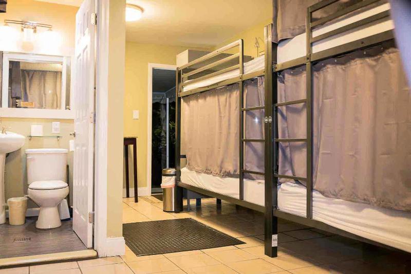 Single Bed in 10-Bed Dormitory Room image 4