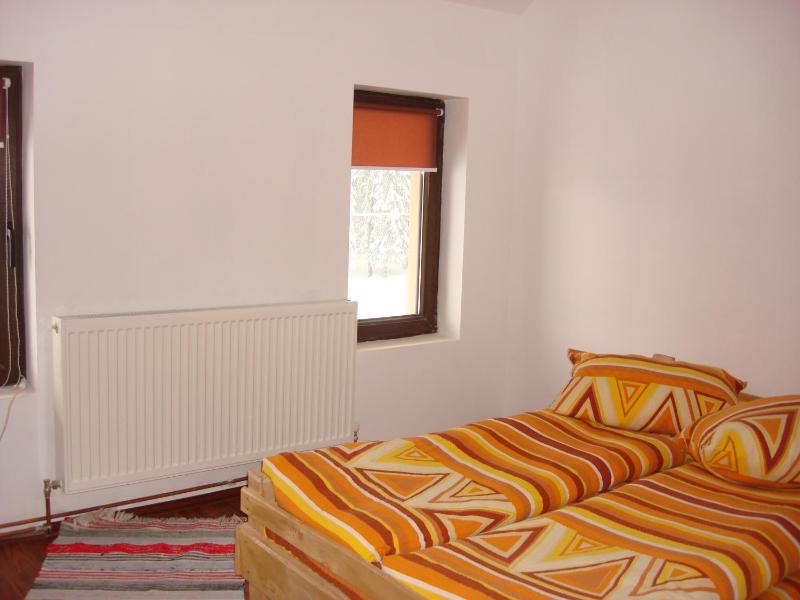 Double or Twin Room image 4