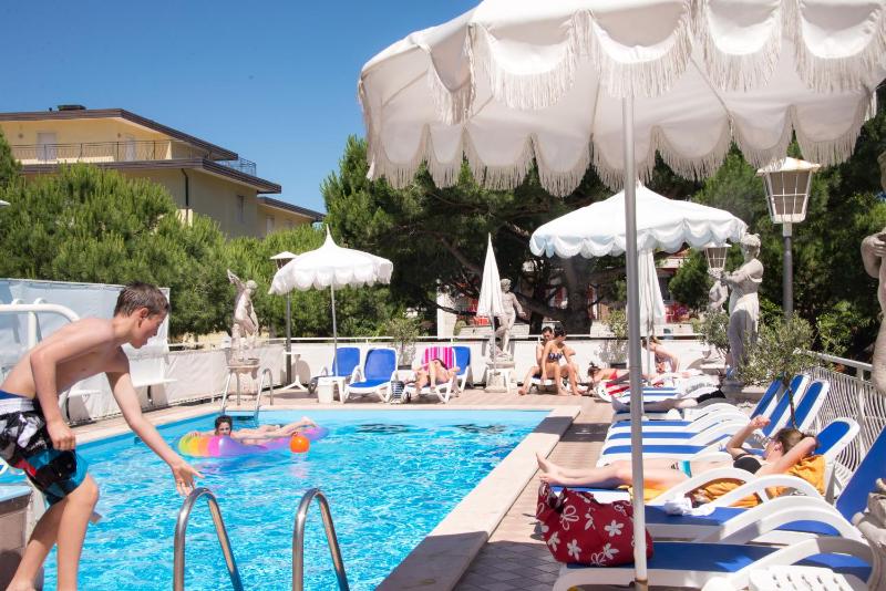 Hotel Trevi - image 10