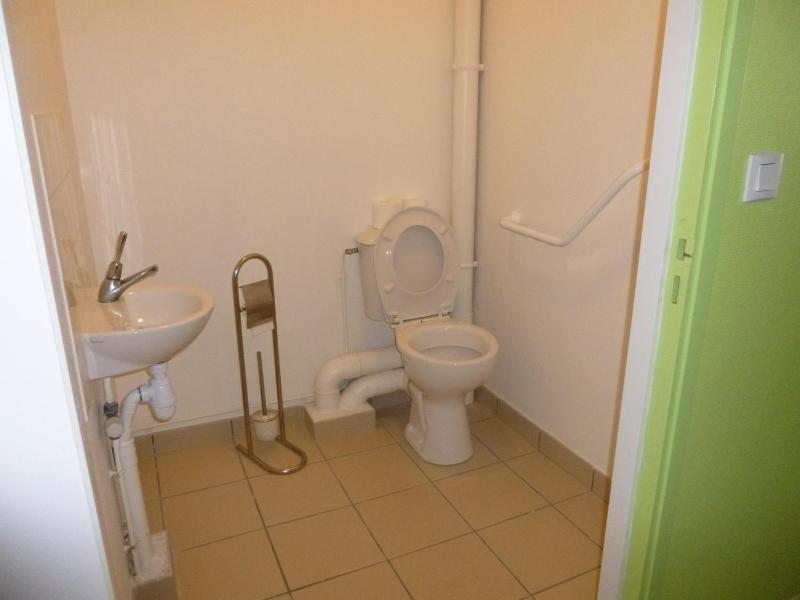One-Bedroom Cottage image 3