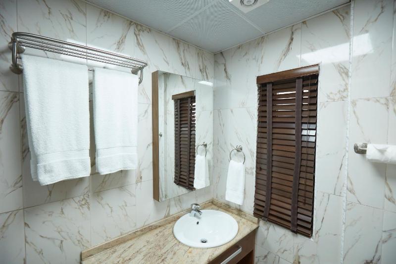 Belanova Apartments and Suites - image 13