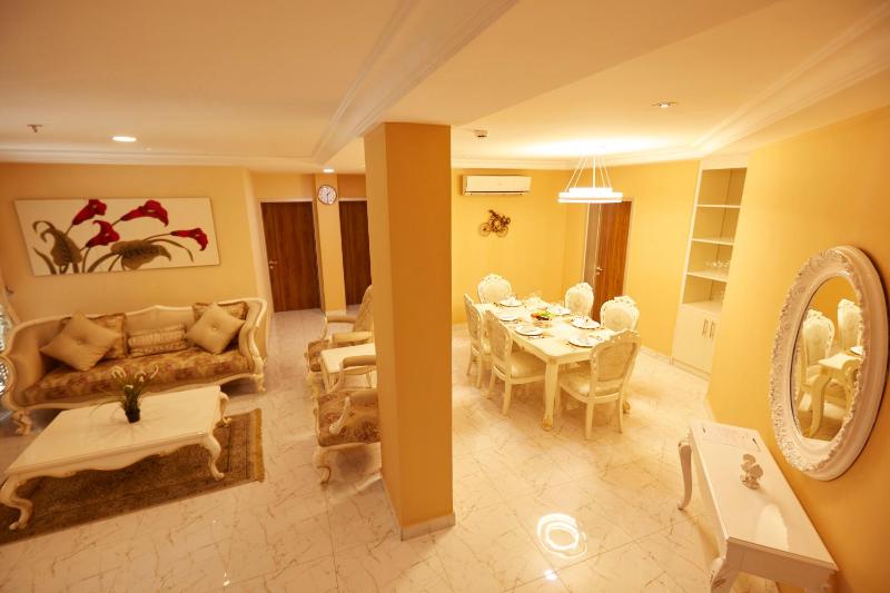 Belanova Apartments and Suites - image 16