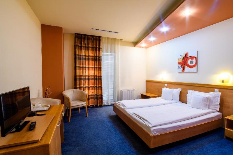 King Room image 1