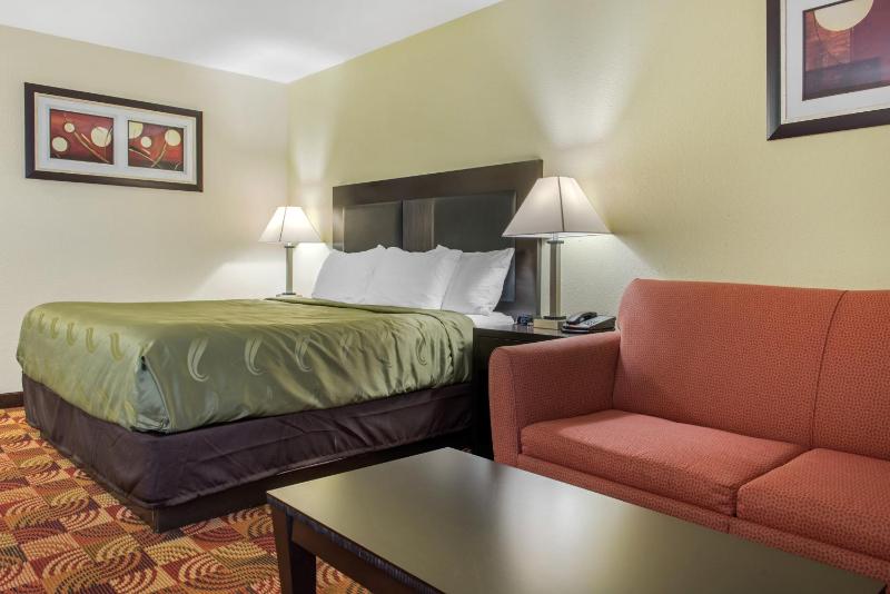 King Room - Non-Smoking image 2