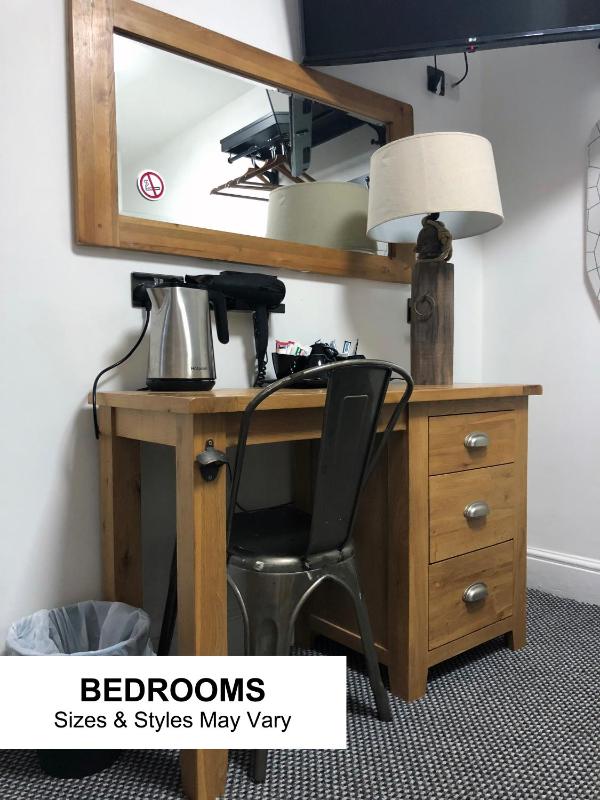 Twin Room image 4