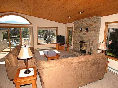 Three-Bedroom House image 2