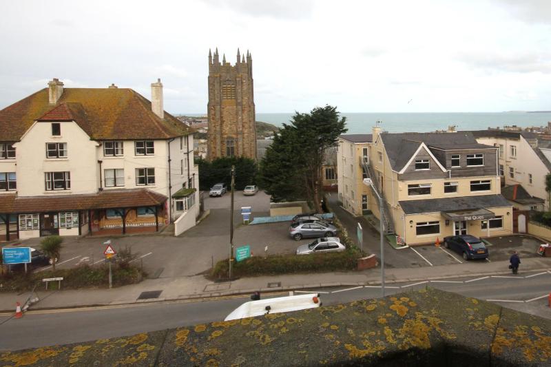 Double Room with Sea View image 2