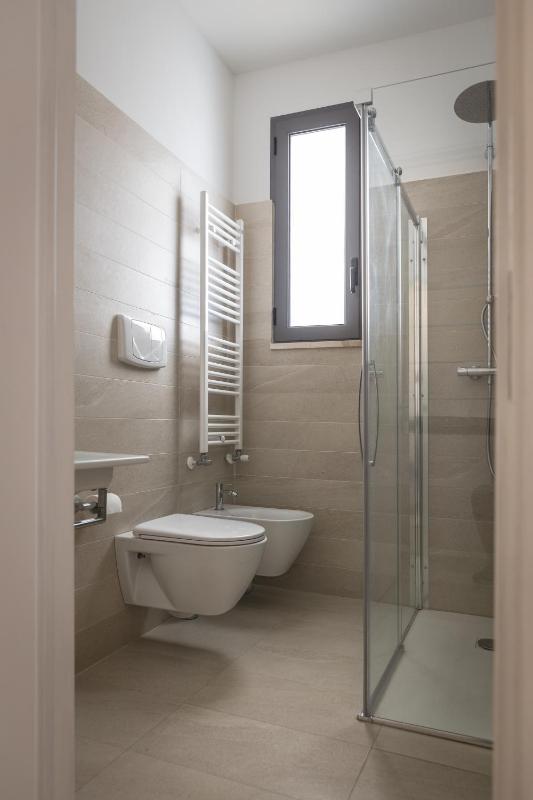 Superior Triple Room image 3