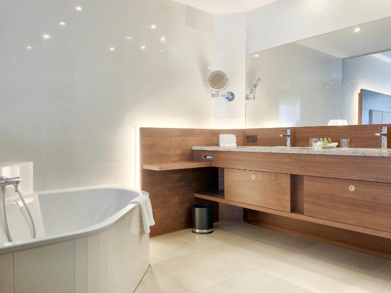 Junior Suite image 3
