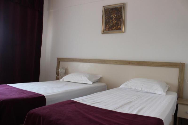 Double or Twin Room with Balcony image 3