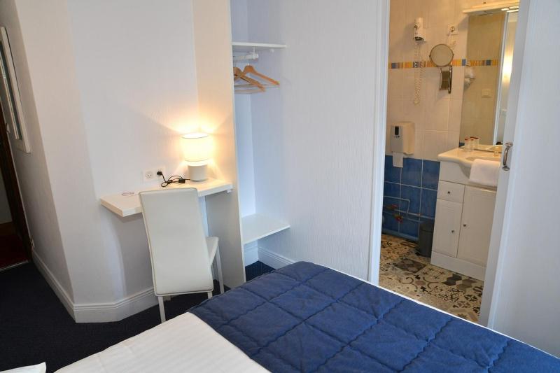 Standard Double Room image 1