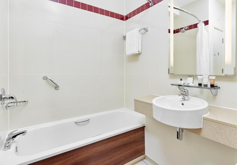 Executive King Room image 2