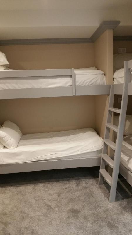 6 Bed Group Room image 3