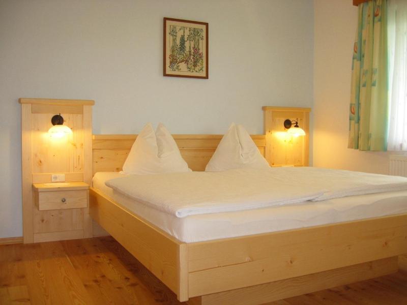 Comfort Two Bedroom Apartment with Balcony image 3