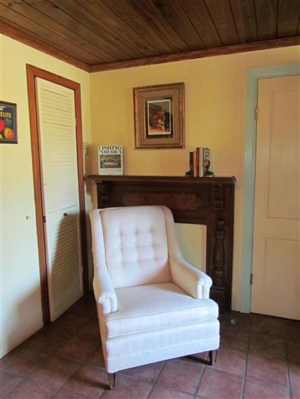Queen Room image 4