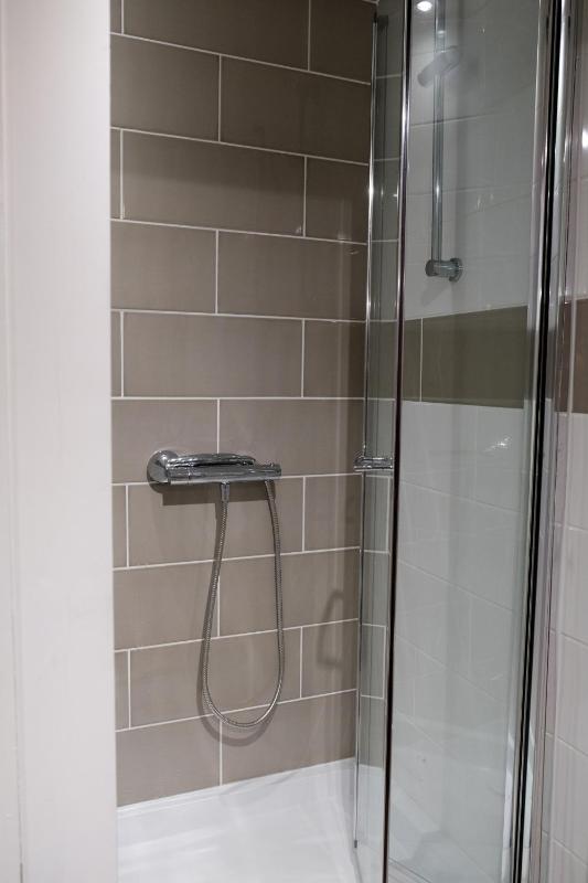 Deluxe Double Room with Shower image 2